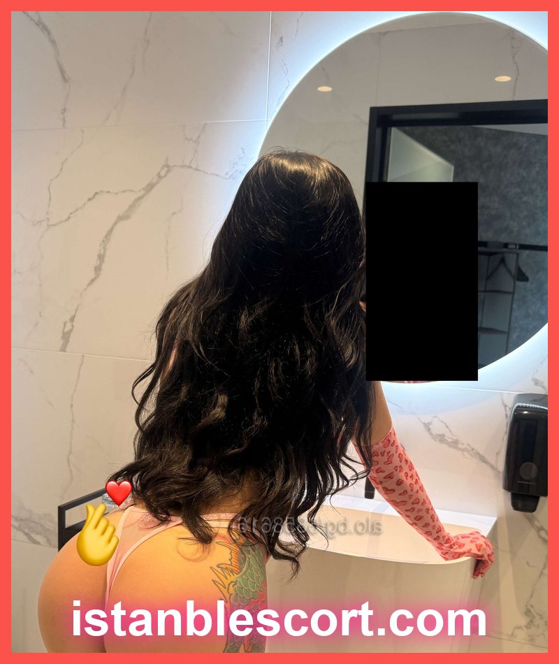 Dilara, 32 — Zafer vitrin kartı